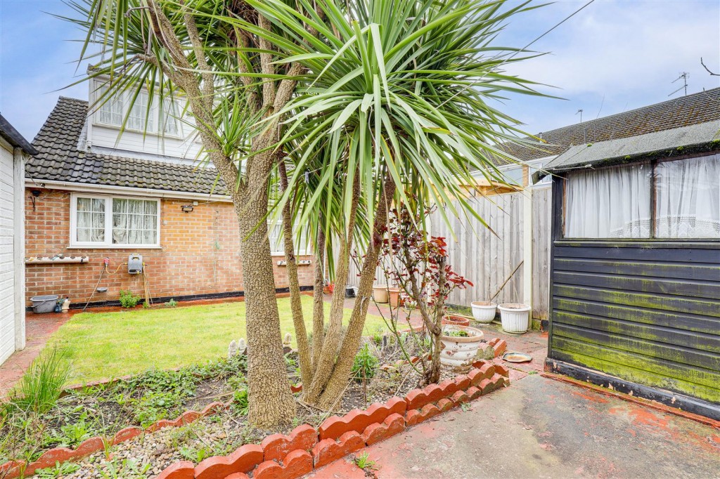 Galena Drive, Carlton, Nottinghamshire, NG3 6JR
