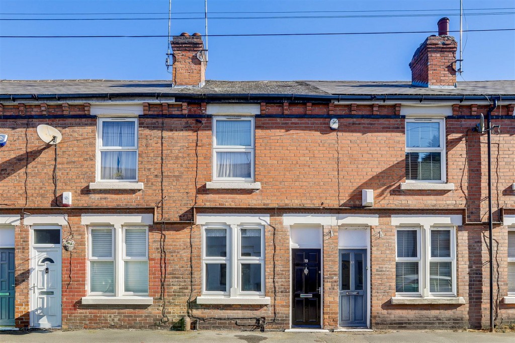 Warwick Street, Lenton, Nottingham, NG7 2PJ