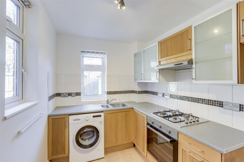 Warwick Street, Lenton, Nottingham, NG7 2PJ