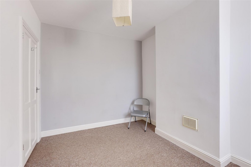 Warwick Street, Lenton, Nottingham, NG7 2PJ