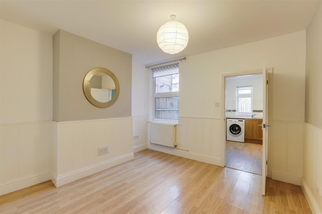 Warwick Street, Lenton, Nottingham, NG7 2PJ