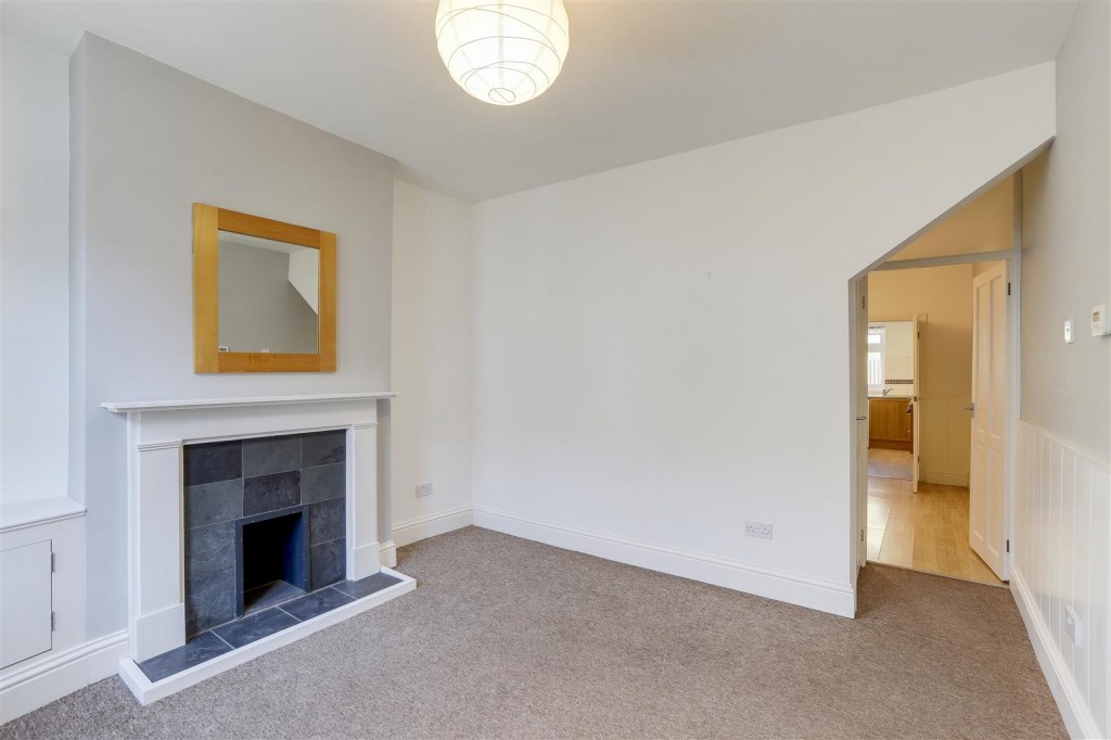Warwick Street, Lenton, Nottingham, NG7 2PJ