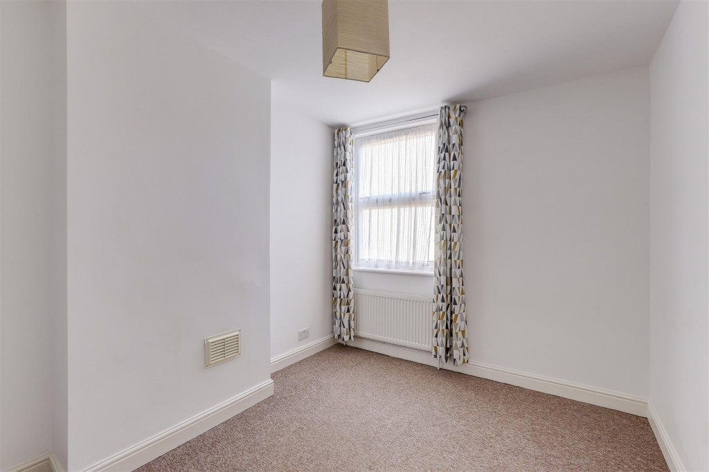 Warwick Street, Lenton, Nottingham, NG7 2PJ