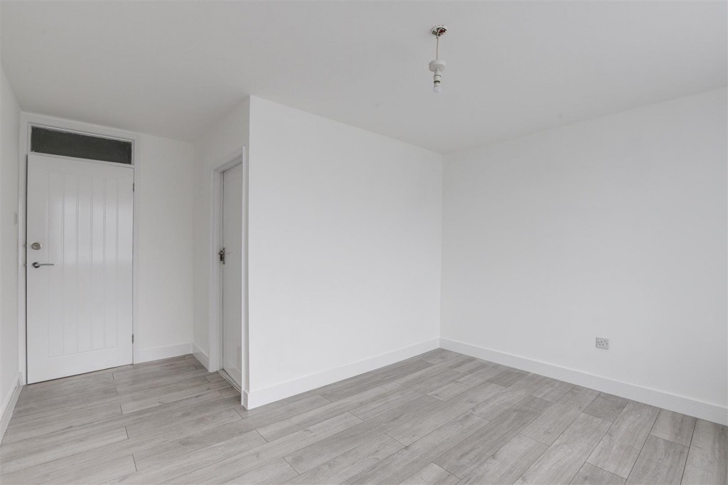 Mickledon Close, The Meadows, Nottingham, NG2 1LE