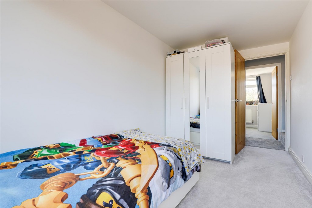 Arleston Drive, Wollaton, Nottinghamshire, NG8 2FZ