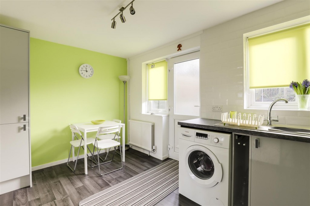 Crawford Rise, Arnold, Nottinghamshire, NG5 8QF