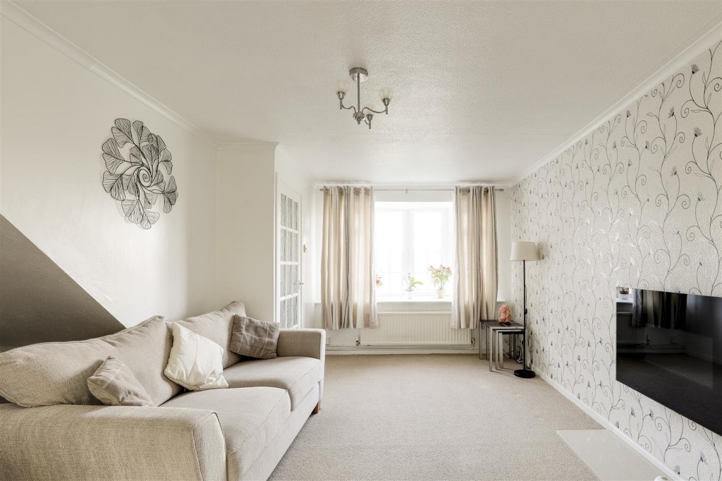 Crawford Rise, Arnold, Nottinghamshire, NG5 8QF