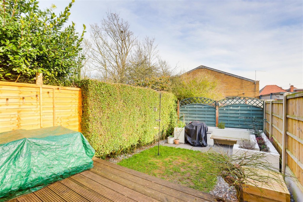 Bede Ling, West Bridgford, Nottinghamshire, NG2 7RP
