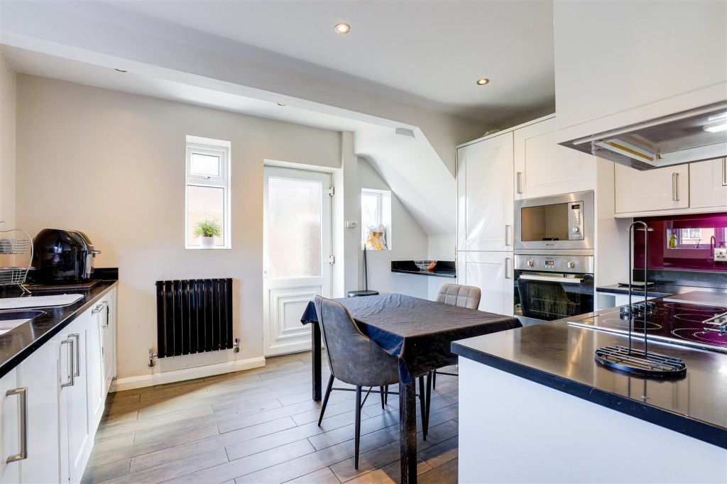 Arnside Road, Bestwood, Nottinghamshire, NG5 5HE