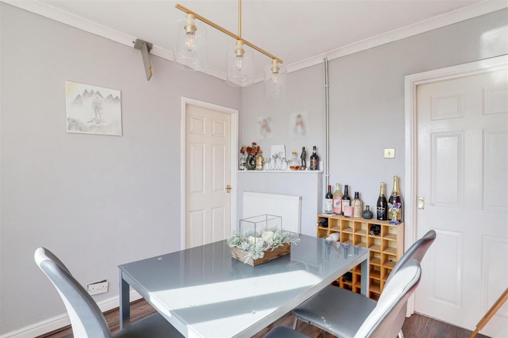 Moyra Drive, Arnold, Nottinghamshire, NG5 6FH
