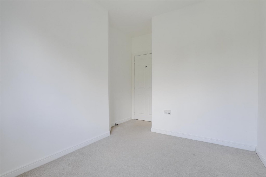 Shaw Gardens, Gedling, Nottinghamshire, NG4 2NY