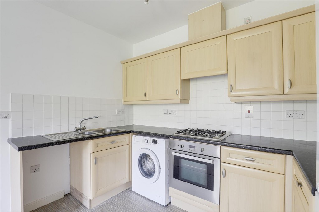 Shaw Gardens, Gedling, Nottinghamshire, NG4 2NY