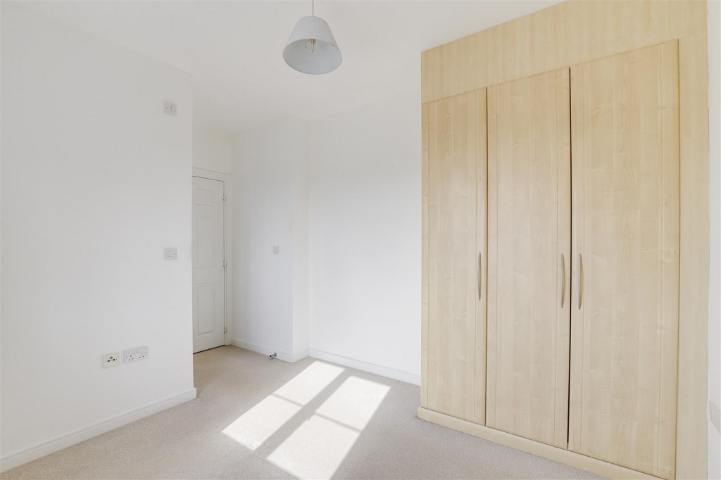 Shaw Gardens, Gedling, Nottinghamshire, NG4 2NY