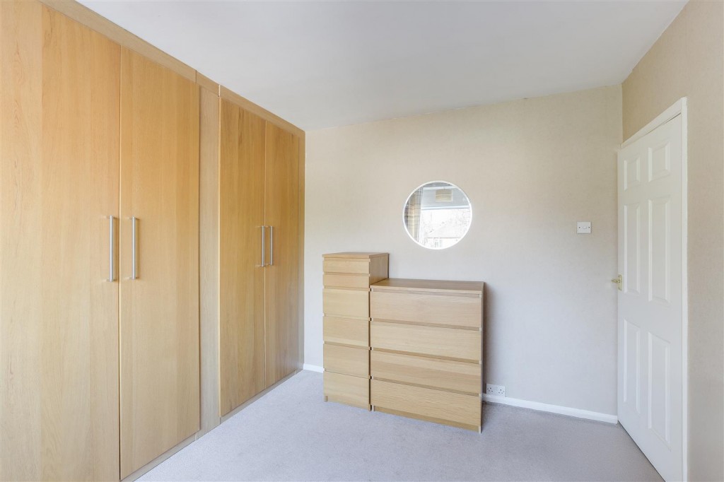 Rowe Gardens, Bulwell, Nottinghamshire, NG6 9ER
