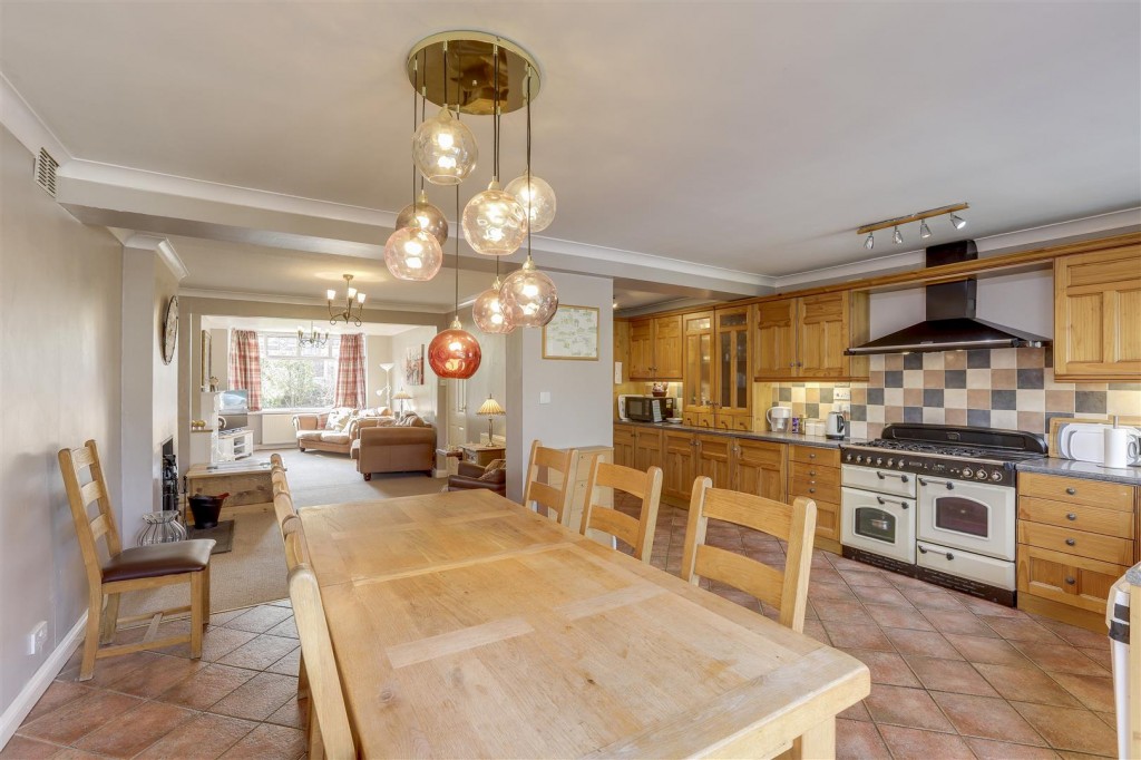 Rowe Gardens, Bulwell, Nottinghamshire, NG6 9ER
