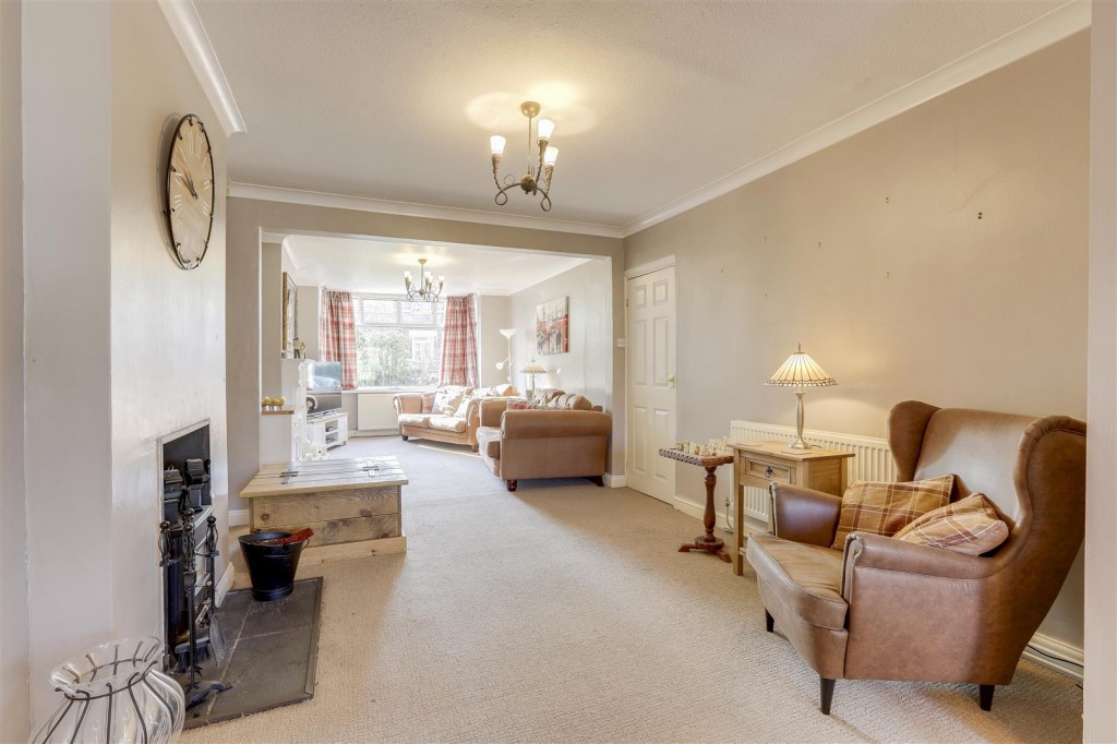 Rowe Gardens, Bulwell, Nottinghamshire, NG6 9ER