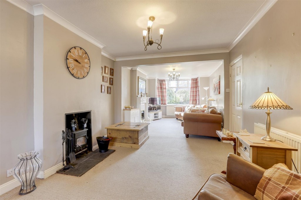 Rowe Gardens, Bulwell, Nottinghamshire, NG6 9ER