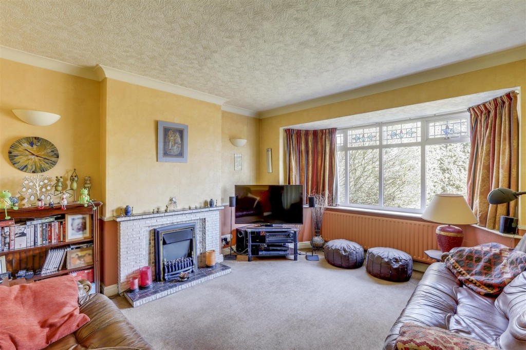 Nottingham Road, Hucknall, Nottinghamshire, NG15 7QD