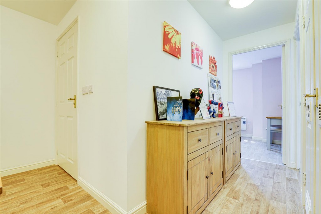 Bramley Road, Long Eaton, Derbyshire, NG10 3SX
