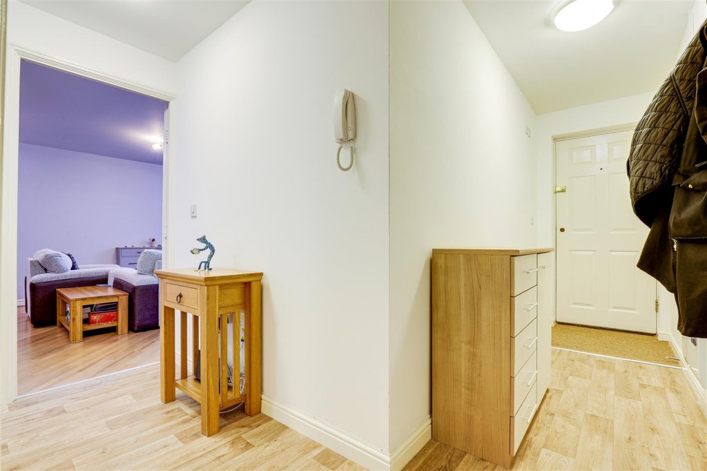 Bramley Road, Long Eaton, Derbyshire, NG10 3SX