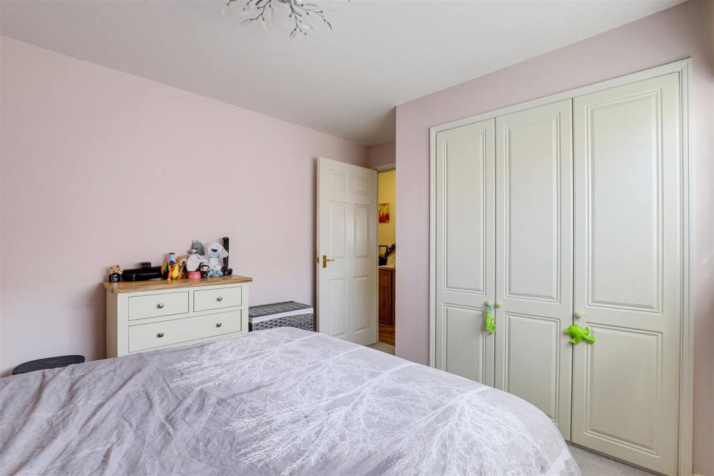 Bramley Road, Long Eaton, Derbyshire, NG10 3SX
