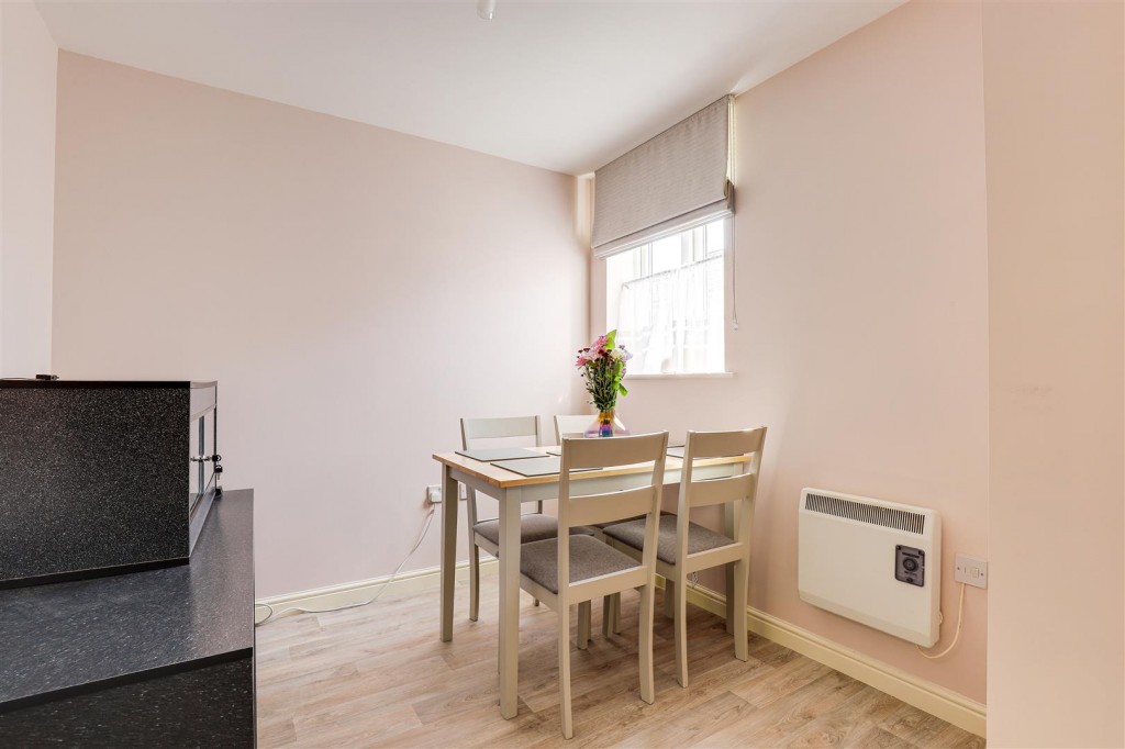 Bramley Road, Long Eaton, Derbyshire, NG10 3SX