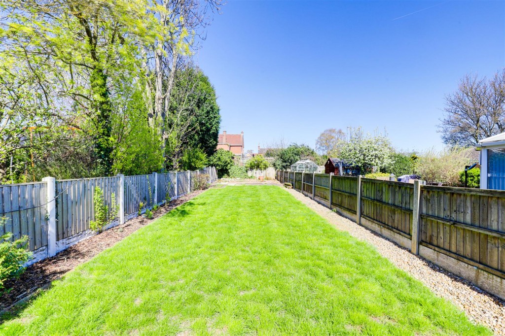 Furlong Avenue, Arnold, Nottinghamshire, NG5 7AQ