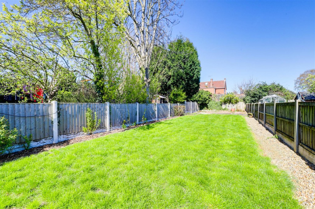 Furlong Avenue, Arnold, Nottinghamshire, NG5 7AQ