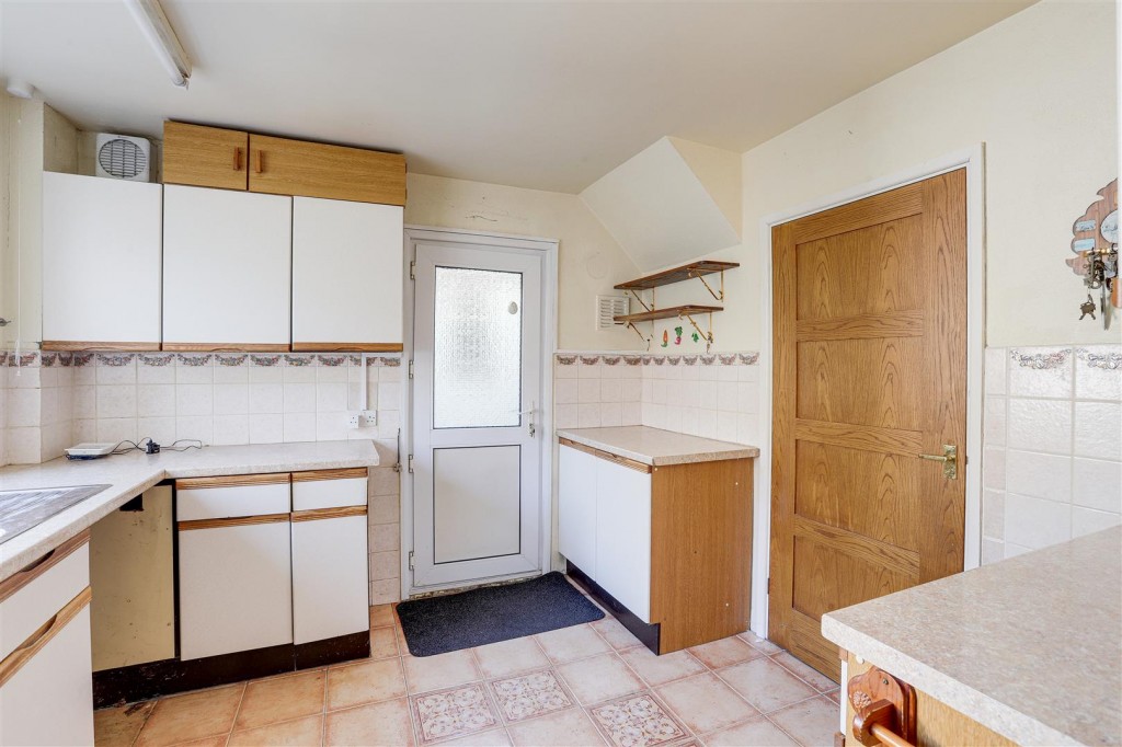 Sturgeon Avenue, Clifton, Nottinghamshire, NG11 8HD
