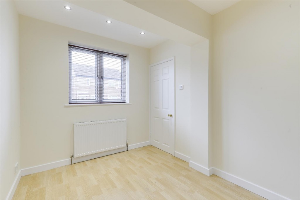 March Close, Nottingham, Nottinghamshire, NG5 9RF