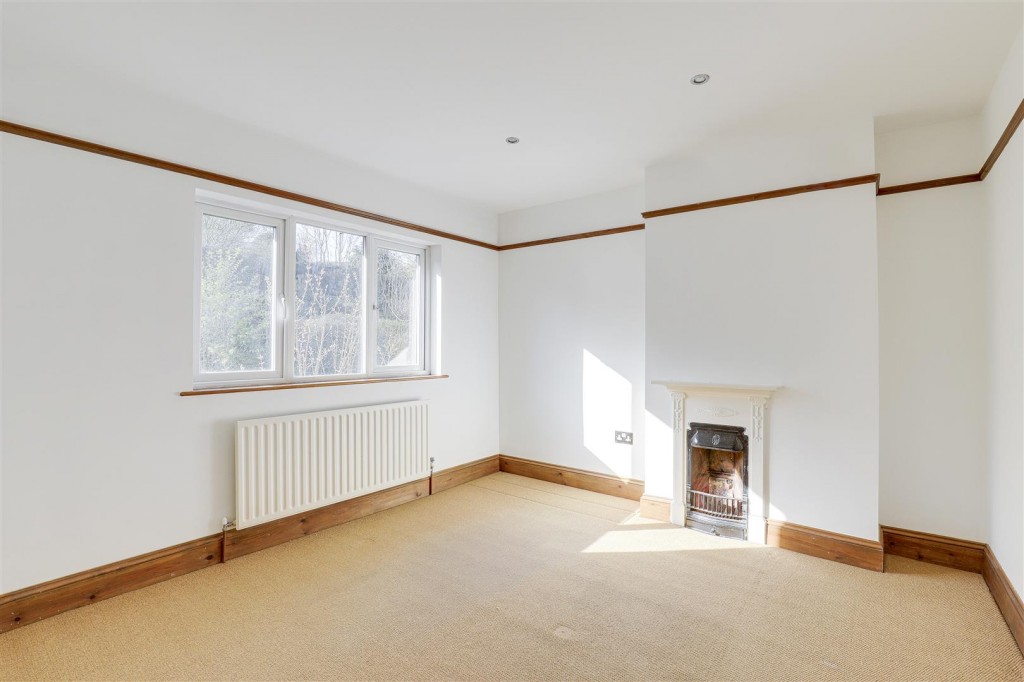 Sherwood Vale, Sherwood, Nottinghamshire, NG5 4EH