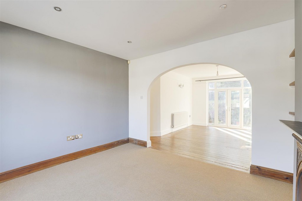 Sherwood Vale, Sherwood, Nottinghamshire, NG5 4EH