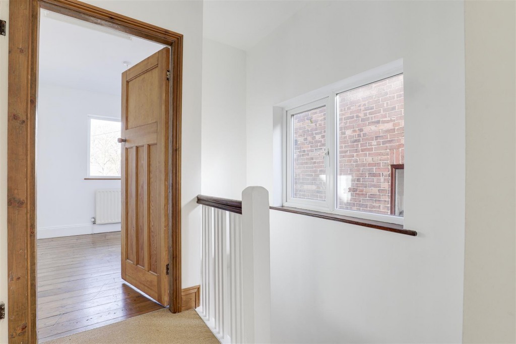 Sherwood Vale, Sherwood, Nottinghamshire, NG5 4EH