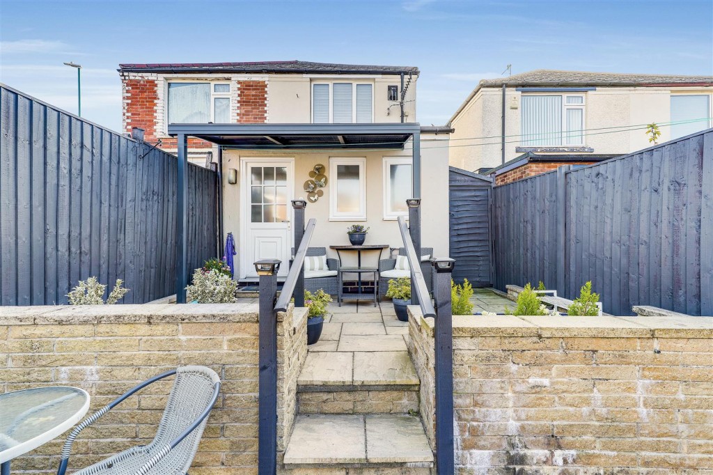 Ravensworth Road, Bulwell, Nottinghamshire, NG6 8FY