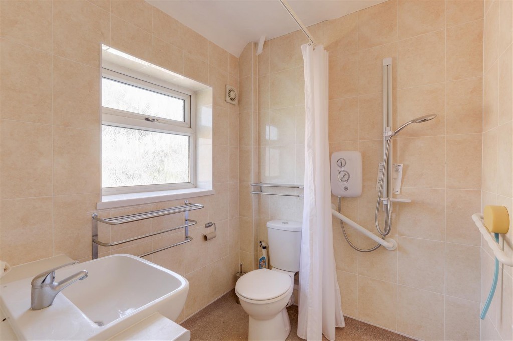 Reydon Drive, Whitemoor, Nottinghamshire, NG8 5EP