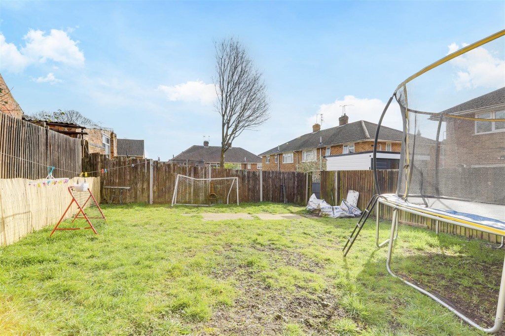 Cross Street, Arnold, Nottinghamshire, NG5 7BL