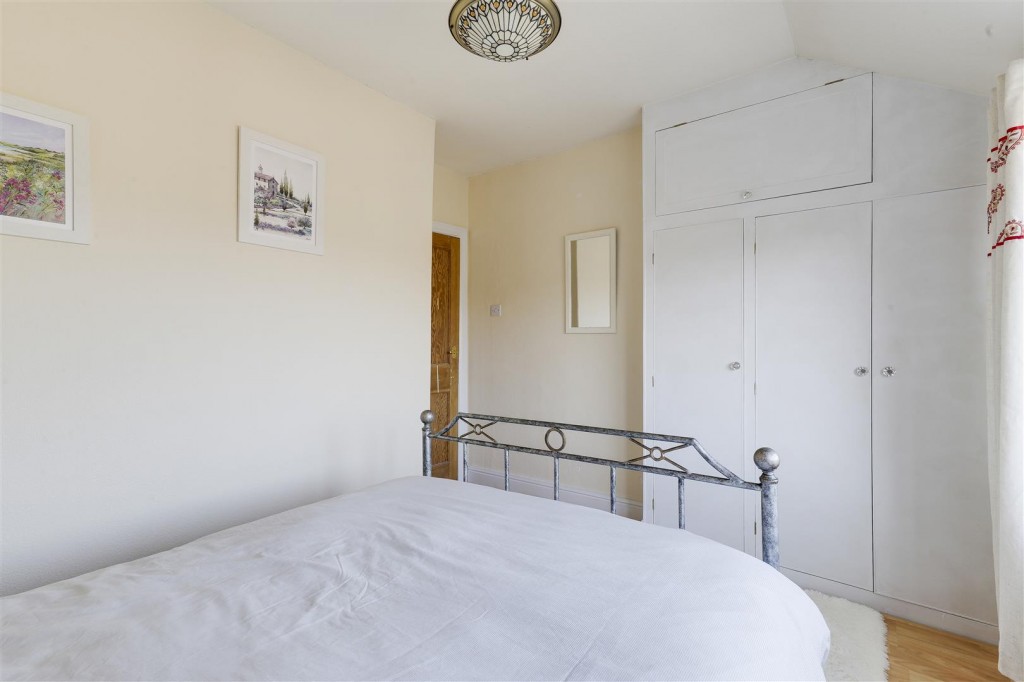 Alexandra Road East, Chesterfield, S41 0HF