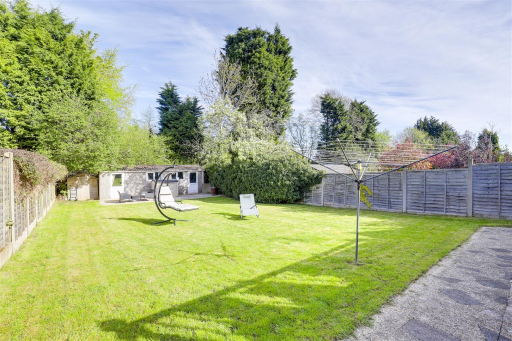 Roland Avenue, Nuthall, Nottinghamshire, NG16 1BB