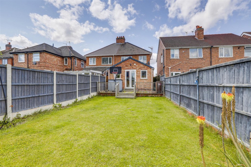 Cedar Avenue, Long Eaton, Nottinghamshire, NG10 3JQ