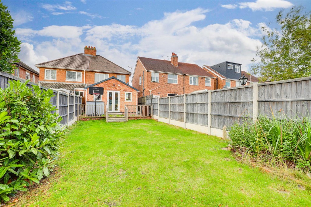 Cedar Avenue, Long Eaton, Nottinghamshire, NG10 3JQ