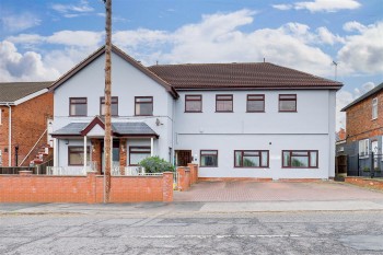 Gedling Road, Arnold, Nottingham, NG5 6NR
