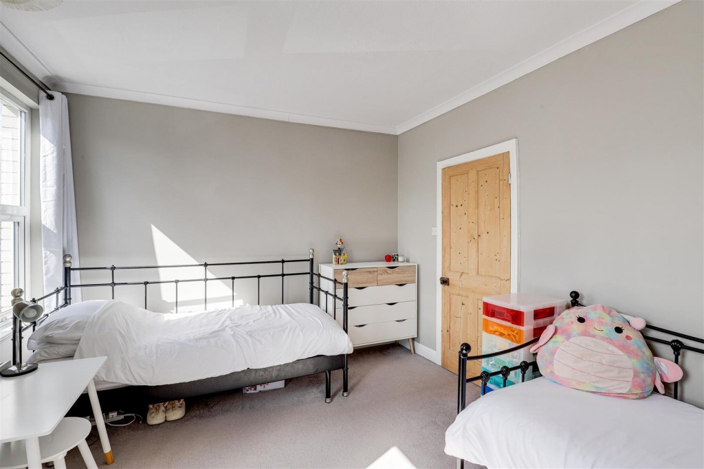 Portland Road, West Bridgford, Nottinghamshire, NG2 6DU