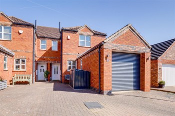 Meadow Croft Gardens, Hucknall, Nottinghamshire, NG15 6UN