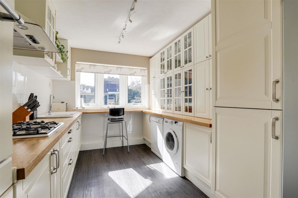Derby Road, Beeston, Nottinghamshire, NG9 3AZ
