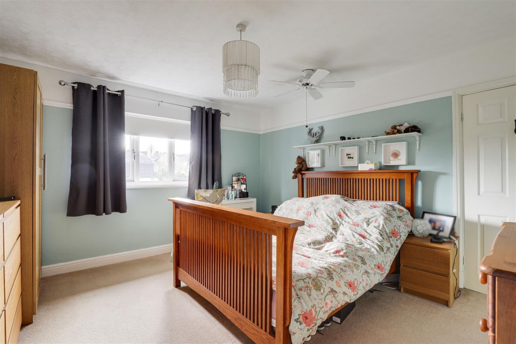 Derby Road, Beeston, Nottinghamshire, NG9 3AZ