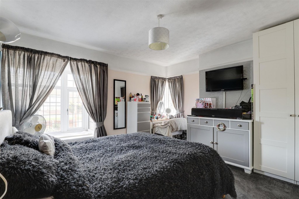 Derby Road, Beeston, Nottinghamshire, NG9 3AZ