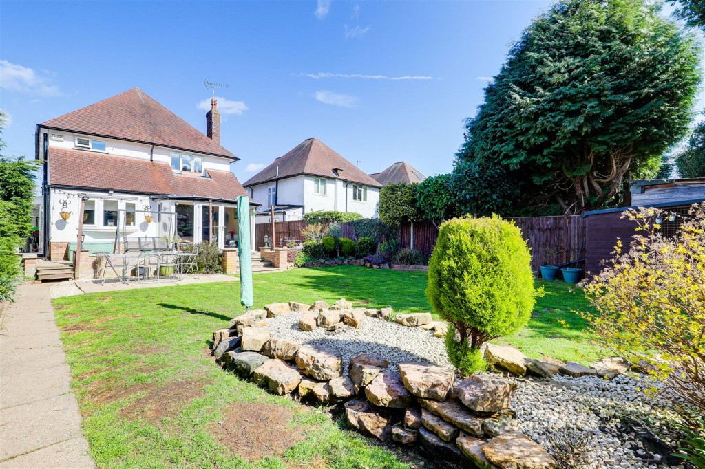 Derby Road, Beeston, Nottinghamshire, NG9 3AZ