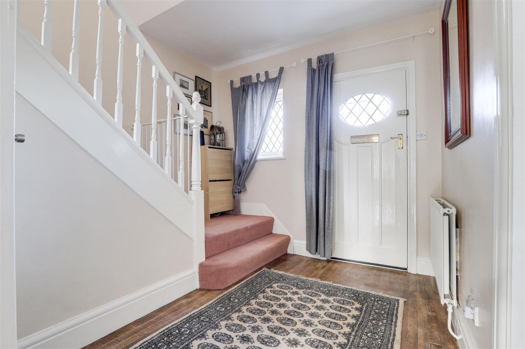 Derby Road, Beeston, Nottinghamshire, NG9 3AZ