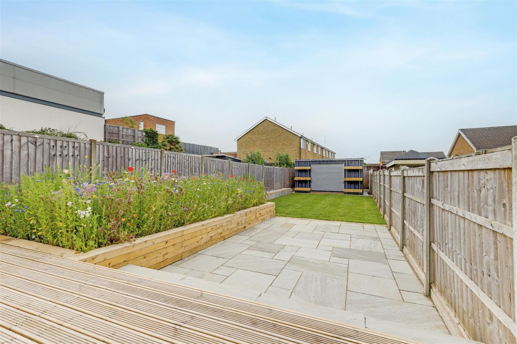Ravenswood Road, Arnold, Nottinghamshire, NG5 7FR