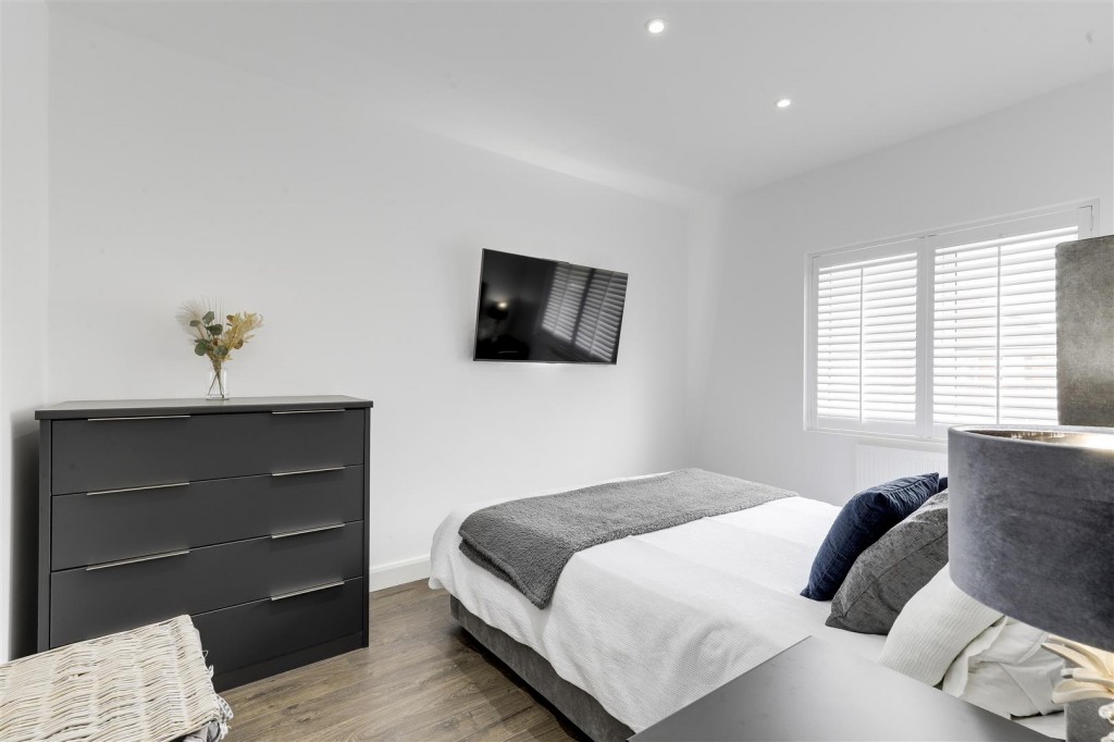 Ravenswood Road, Arnold, Nottinghamshire, NG5 7FR